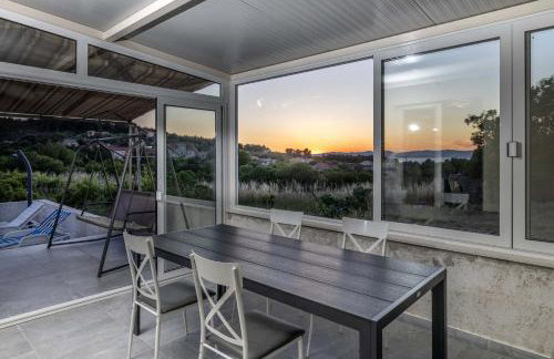 Villa Baras garden - house with pool - Photo 19