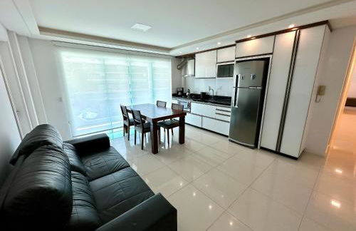 Residencial Ilha do Arvoredo - Praia de 4 Ilhas, próximo ao mar. - Photo 7