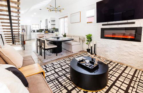 Lux Newly Remodeled DT, Patio, Fully Stocked 5Bd, 3Ba - Foto 1