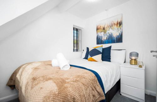 Charming Harvington Cottage - Hot Tub, Pet Friendly, Sleeps 11 - Foto 4