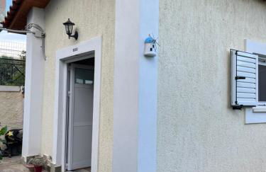 Σπιτάκι στον κήπο - Foto 2