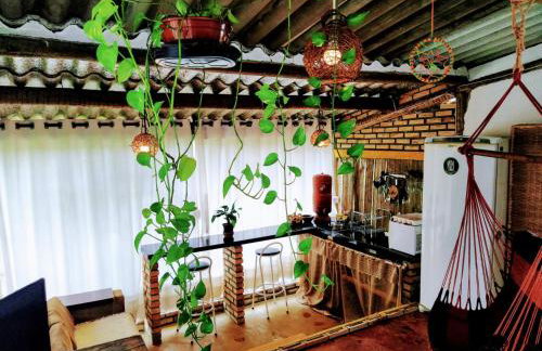 Chalé aconchegante, pertinho da cidade e conectada a natureza - Foto 33