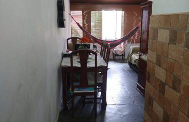 Apartamento pé na areia dois quartos piscina e lazer! - Foto 2