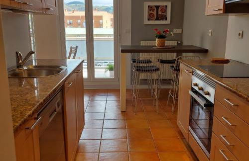 Espacio amplio y luminoso - Foto 6