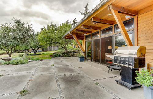 Fidalgo Island Waterfront Stunner - Photo 31