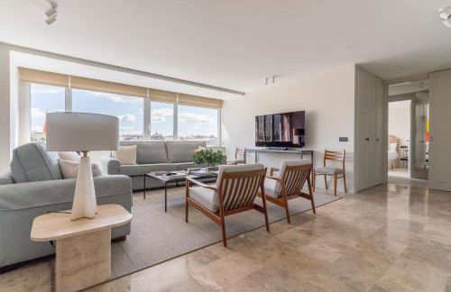 Amazing Apt with views to Colón-2Bdr 2Bths - Photo 39