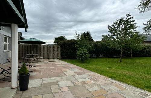 Chauffeur's Cottage with Hot Tub - Foto 18