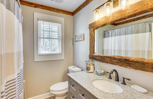 Fall and Football Vibes Titus Retreat with Game Room - Foto 17