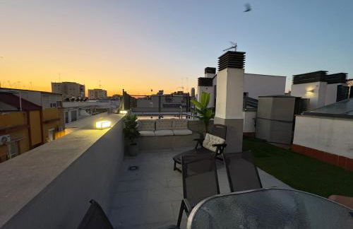 ATICO TRIANA CON PISCINA PRIVADA - Foto 3