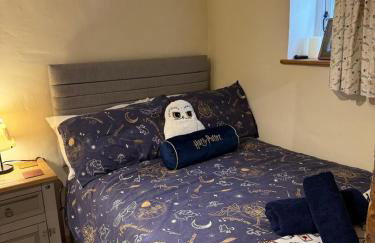 Cosy Flint Cottage - Photo 17