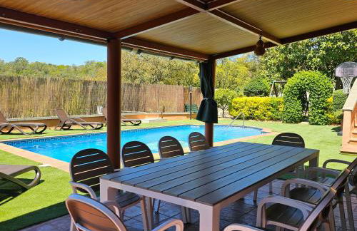 VILLA ARBUCIES with private pool - Foto 4