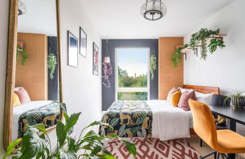 Boutique Brick Lane 2-Bed, Colourful City Vibes - Foto 9