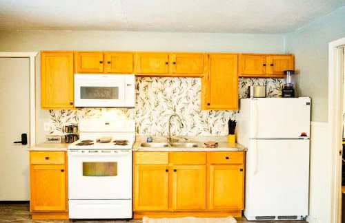 Snow-Capped Retreat at Powderhorn Mountain - Foto 15