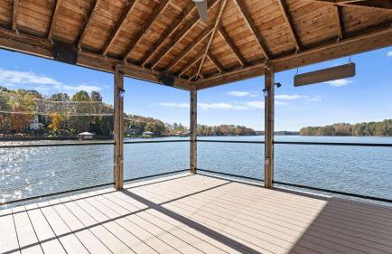 Sunset Pointe by Avantstay Waterfront, Beach, Fire Pit Sleeps 14 5bdr 4BA - Foto 24