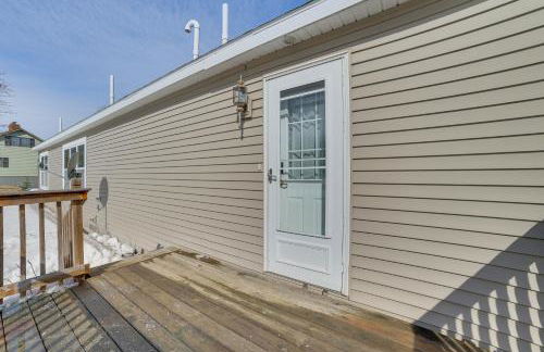 Lakefront Home with Yard and Views in Cheboygan! - Foto 29