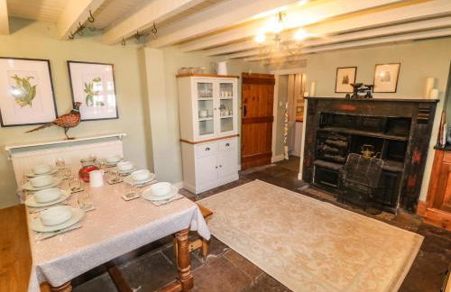 Bute Cottage - Photo 16