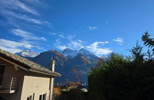 Appartamento con Biliardo Privato Patio e Parcheggio Aosta - Foto 16