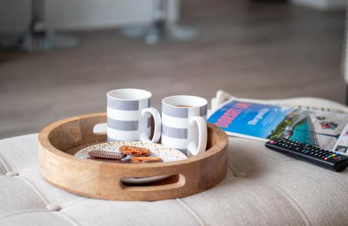 Stunning 2 bed Seaside Apartment With Sea Views - Foto 70