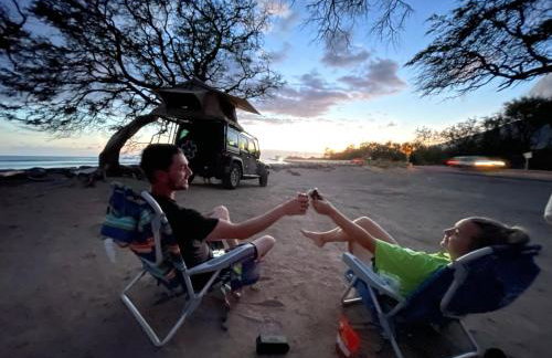 CampCar Maui Jeeps SUVs Hybrid Camper van Rentals with equipment and Travel Advice - Foto 6