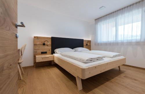 MESNERHOF CHALET - Ruhe, Rückzug & Südtiroler Charme mit kostenlosem Parken in der Tiefgarage - Photo 16