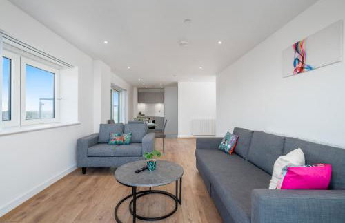 Skyvillion - London River Thames Top Floor Apartments by Woolwich Ferry, Mins to London ExCel, O2 Arena , London City Airport with Parking - Foto 52