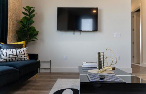 Bright and Bold Escape with NYC Views and Free Parking, Sleeps 9 and 2 Baths - Foto 9