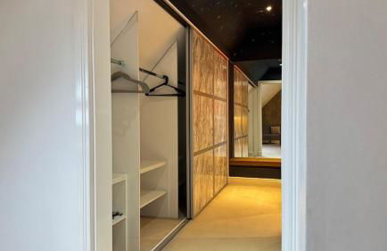 Spacious 2-Bedroom Duplex with Jacuzzi Bath and Free Gated Parking - Foto 51