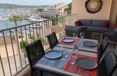 Mon Ecrin sur la marina du Golfe de St Tropez - Foto 1