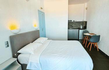 Sunset Paradise Oia - Photo 20