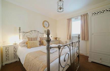 The Old Tramhouse Self Catering Traditional Charming Apartments Located In The Heart Of Historic Stirling For Short-Long Stays In Stirling For Tourism & Events & Contractor Base Stays For Central Belt Area & Open To Book All Year Round - Photo 49