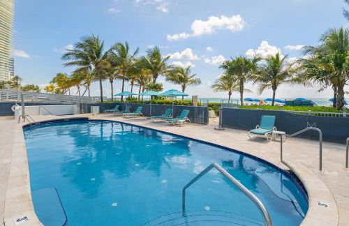 Sunny Isles 1BDR Sea View and Pool - Foto 2