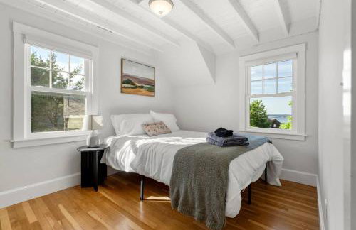 Dog Friendly 2BR Home Walk to Beach+Bearskin Neck - Foto 33