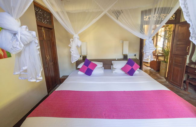 South Point Abbey Whole Villa 4 Bedroom (Sleeps 9) - Photo 6