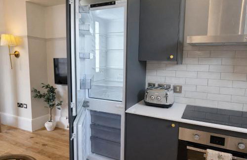 The Old Borough Library - Staffordshire - Photo 11