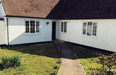 Elms Farm Cottages - White Swans - Foto 1