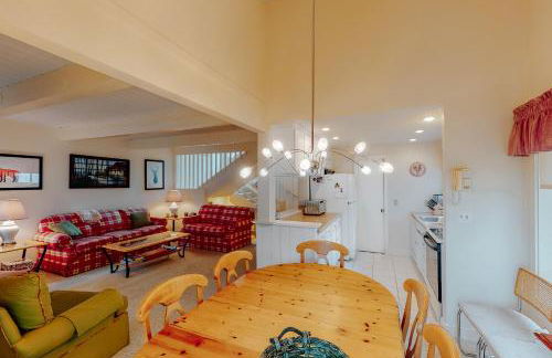 Bromley Village - Clovers 767A - Photo 5