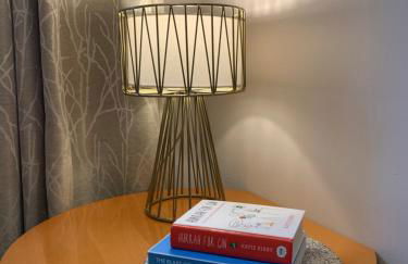 The Lake House, Woking - Photo 32