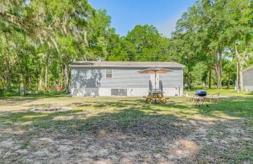 7 Mi to Crystal River Home with Yard and Fire Pit! - Foto 23