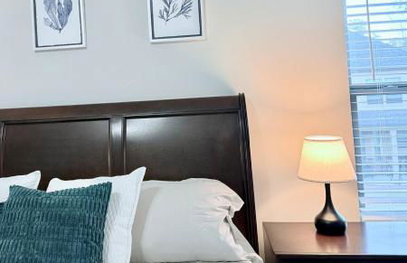 Luxury 5 Bedroom 4 bath open kitchen living room - Foto 15