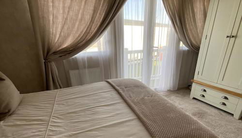 Seaview Caravan 2 Bedroom Sleeps 6 -WiFi -Smart Tv - Foto 2