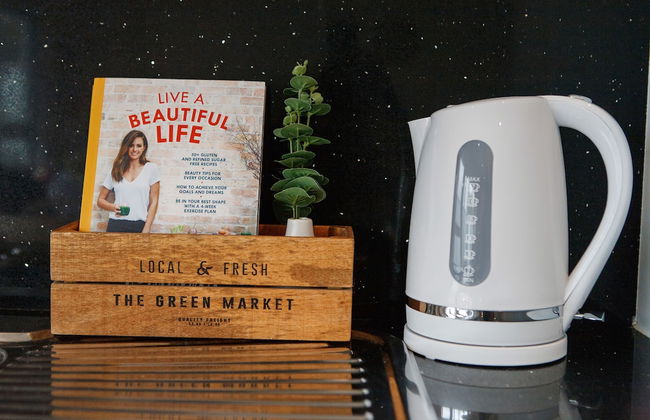 Heart of Highett Apartment by Ready Set Host - Foto 14