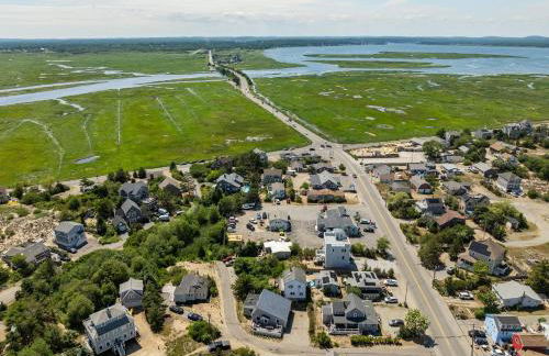 Beach Plum Cottage Steps to Beach Loft AC - Foto 50