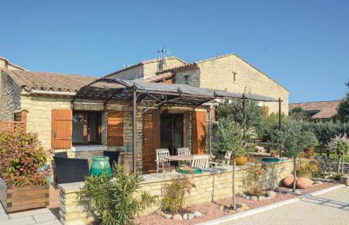 Lovely Home In Gordes With Kitchen - Photo 1