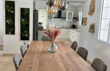 Villa Les Folies - magnifique jardin avec piscine - Foto 12