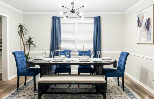 King Bed! Soaking tub! Fenced Yard w Screen Patio - Foto 28