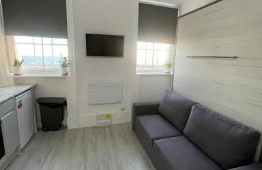 Seafront Studio Snug by the Sea - Sea Views - Foto 22