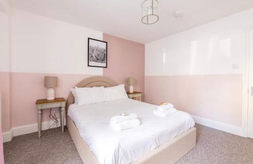 Luxury Breakfast at Tiffany's with FREE PARKING by Prescott Apartments - Foto 13