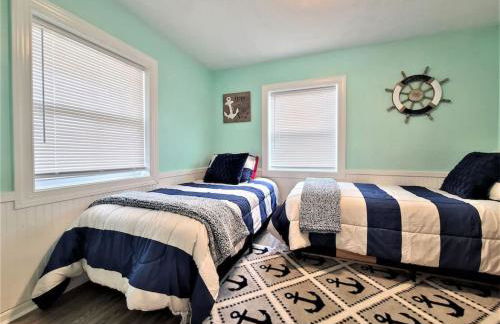 Dock House, Close to Camp Lejeune, water access, DOCK, king bed - Foto 25