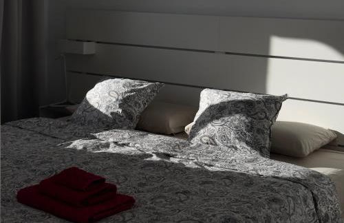 AMADORES BEACH VIEW APARTMENT - Photo 12