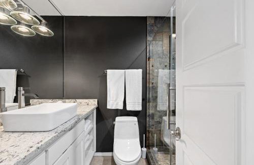 Lake Retreat Hot Tub Game Room Grill - Foto 39